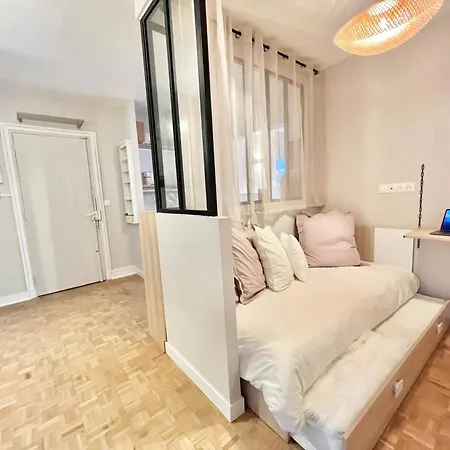Appartamento Parisnicostay - Cosy 4 Bedrooms Flat Seine River *