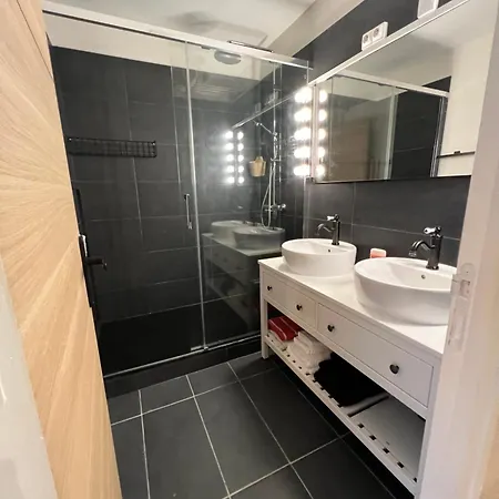 Appartamento Parisnicostay - Cosy 4 Bedrooms Flat Seine River *
