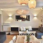 Apartment Parisnicostay - Cosy 4 Bedrooms Flat Seine River