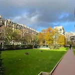 Apartment Parisnicostay - Cosy 4 Bedrooms Flat Seine River